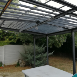 Aménagement de pergola avec fermeture loggia en PVC Provins